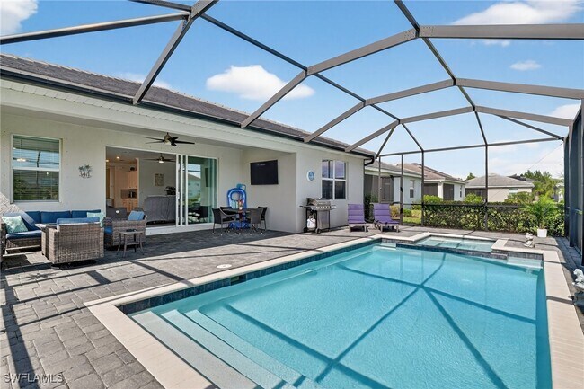 Building Photo - 2130 Hamlin St