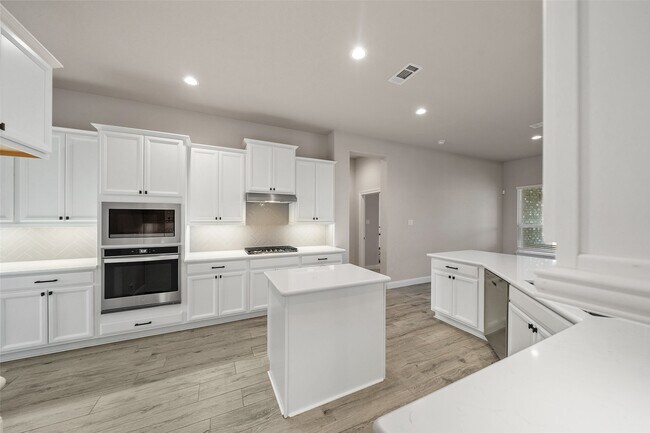 Building Photo - 1524 N Blue Bonnet Ln