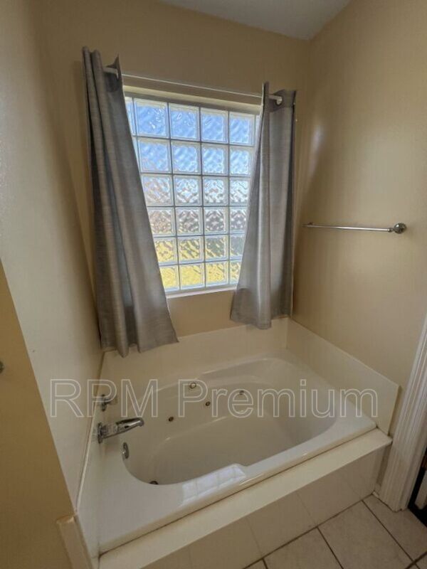 Building Photo - 4388 Pasture Clear Ct