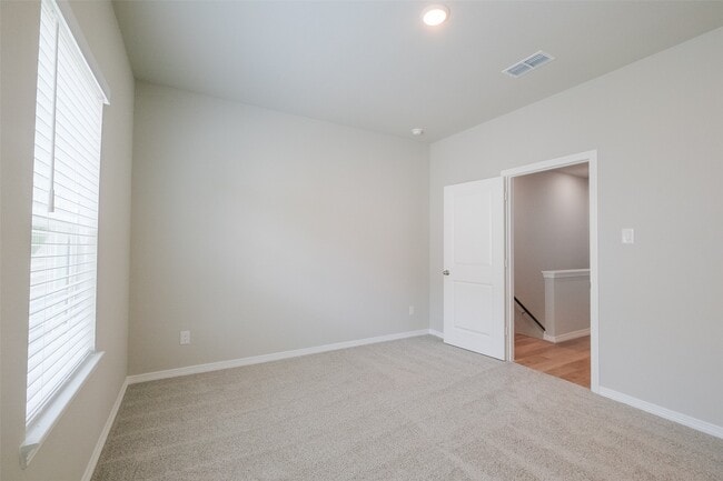 Building Photo - 6434 New York St