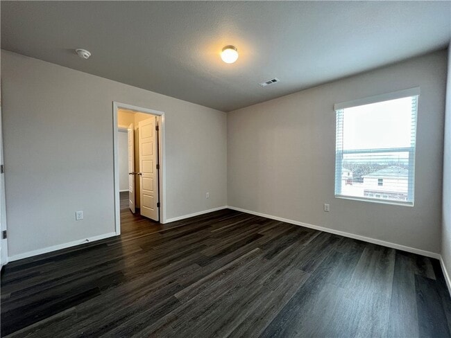 Building Photo - 3201 Red Tail Wy