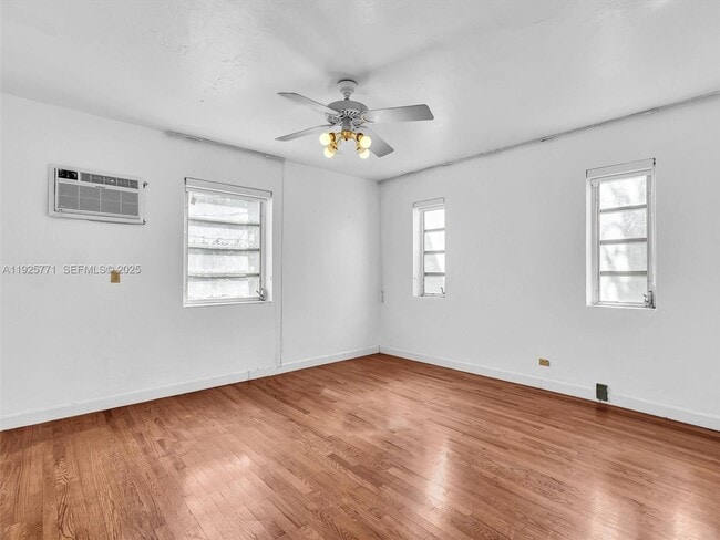 Building Photo - 2443 Meridian Ave