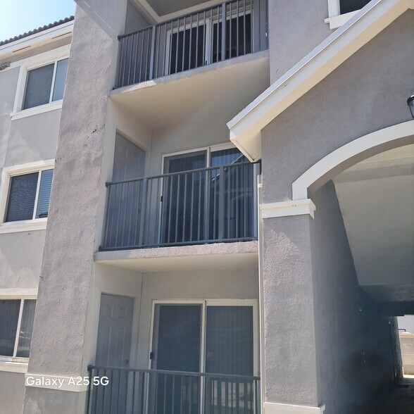 2nd fl Balcony - 15410 SW 284th St