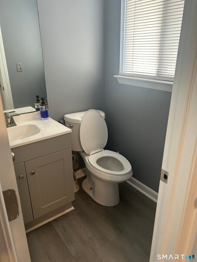 Building Photo - 71 Dorchester Ct