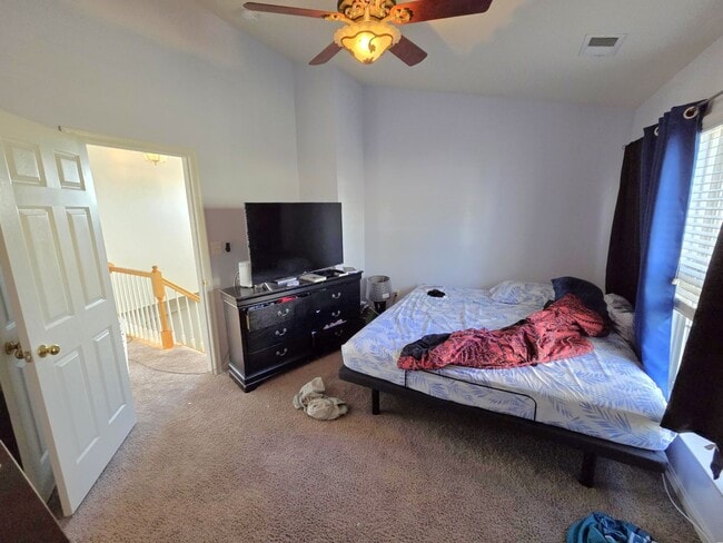 Building Photo - Charming 3 Bed 2.5 Bath End-Unit Townhome with Deck & Patio In The Villages of Saybrook