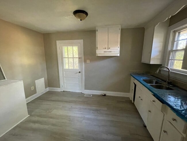 Building Photo - 6310 Ward Blvd