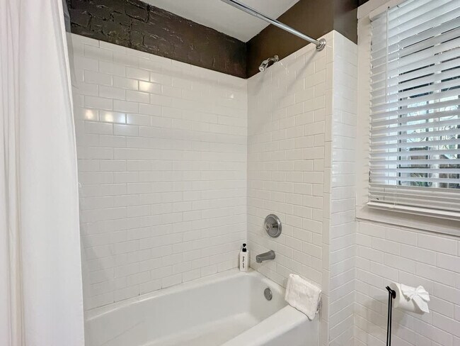 Building Photo - 209 W Bolton St