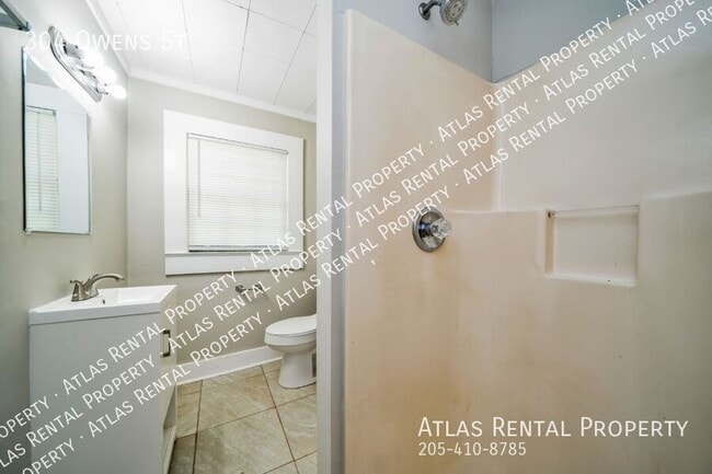 Building Photo - 304 Owens St