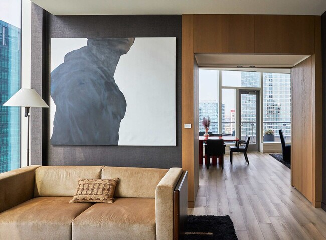 Building Photo - 1006 S Michigan Ave