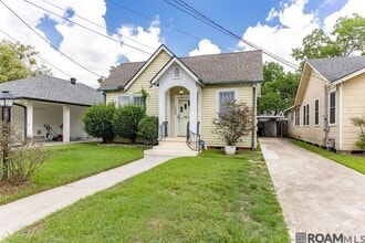 Building Photo - 219 Westmoreland Dr