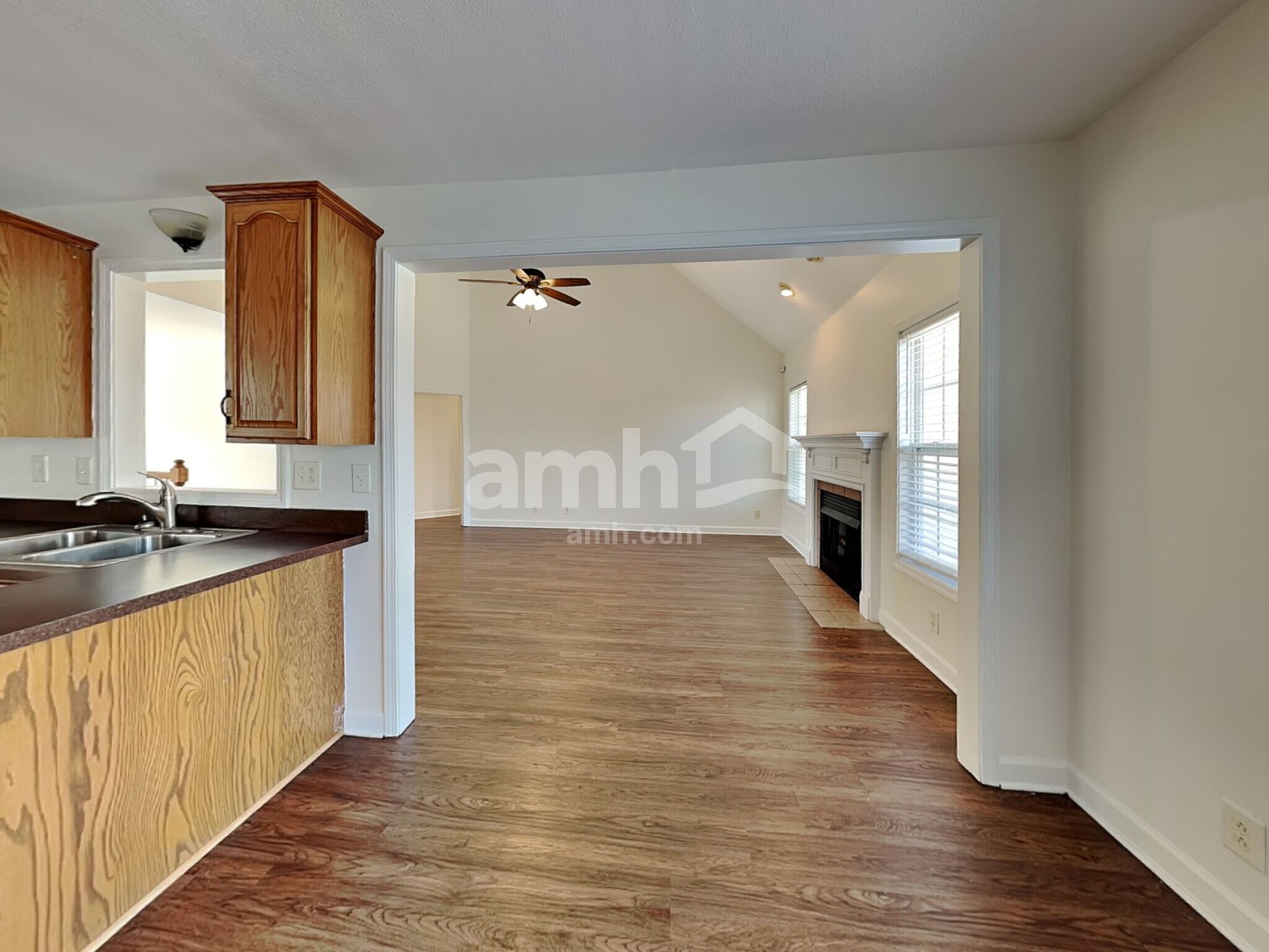 Building Photo - 3948 Justene Ct