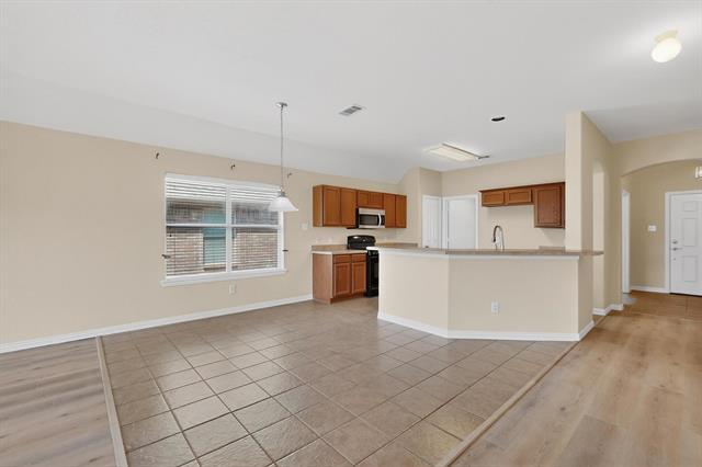 Building Photo - 2008 Jasmine Valley Drive