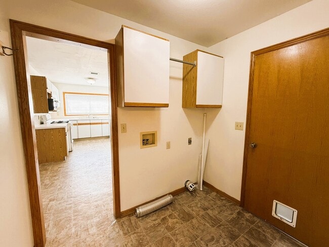 Building Photo - 6126 E Gilbert St