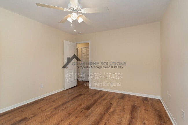 Building Photo - 404 Granville Rd