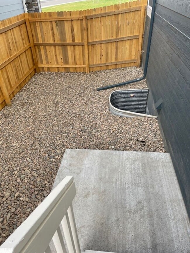 Building Photo - NEWER CONSTRUCTION 4 BEDROOM HOME LOCATED in the NOOK at Shilo Ranch