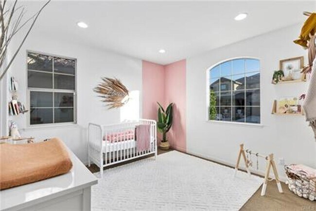 Building Photo - 31650 Sweetwater Cir