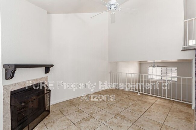 Building Photo - 5704 E Aire Libre Ave