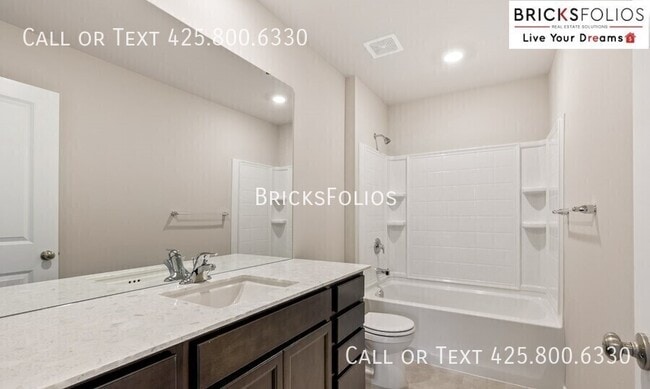 Building Photo - 1340 SW Pendleton Way