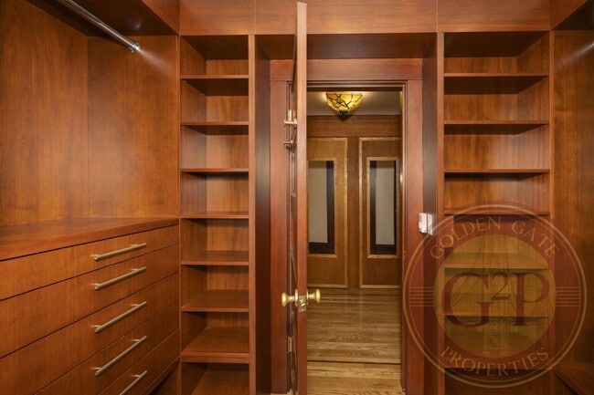 Building Photo - Potrero Hill - 3 BR, 2.5 BA House 1,388 Sq. Ft. - 3D Virtual Tour, Large Private Yard