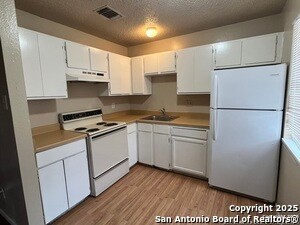 Building Photo - 300 Moursund Blvd
