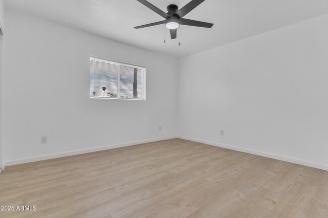 Building Photo - 931 S Toltec
