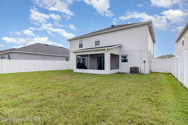 Building Photo - 1043 Corbin Cir SW