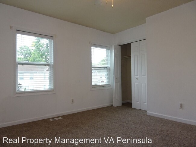 Building Photo - 2 br, 1.5 bath House - 1102 Palmerton Dr