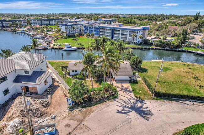Building Photo - 3040 Jasmine Terrace