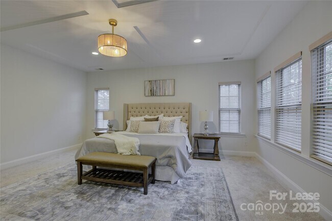 Building Photo - 10925 Preservation Park Dr