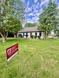 Building Photo - 204 Brookshore Ave