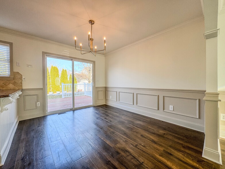 Building Photo - 19 Pohatcong Ave