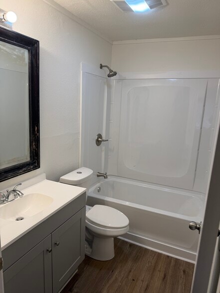 Bathroom - 114 Rosewood Dr