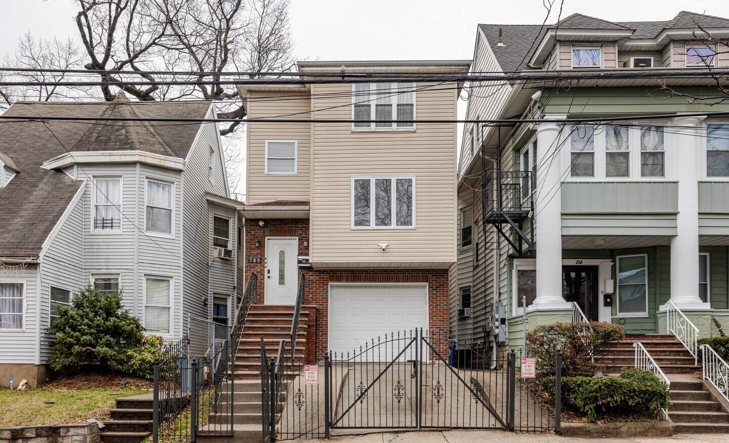 Building Photo - 785 Ridge St