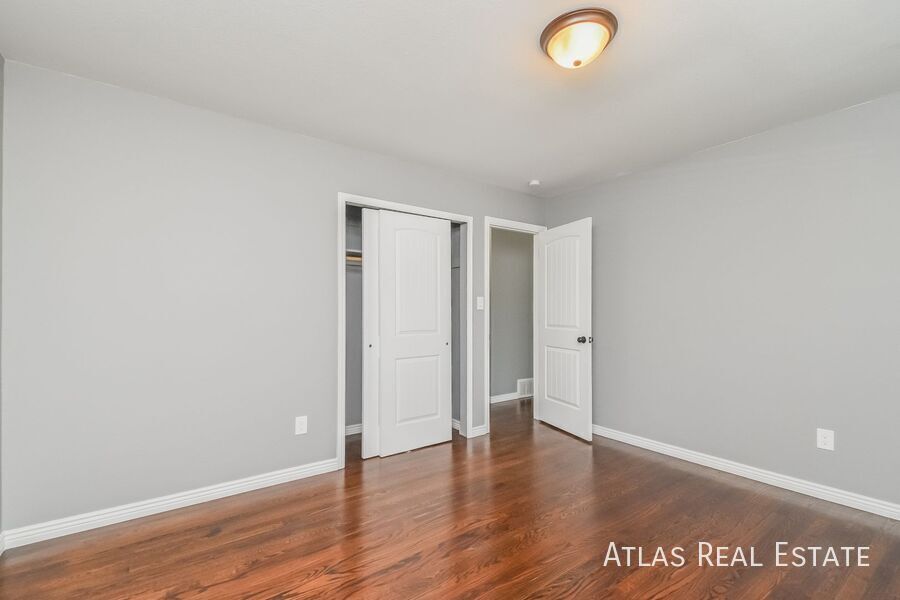 Building Photo - 524 Rowe Ln