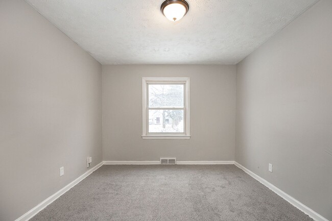 Building Photo - NEWLY RENOVATED! 3 BED, 1 BATH BEAUTIFUL SINGLE-FAMILY HOME IN CLEVELAND!