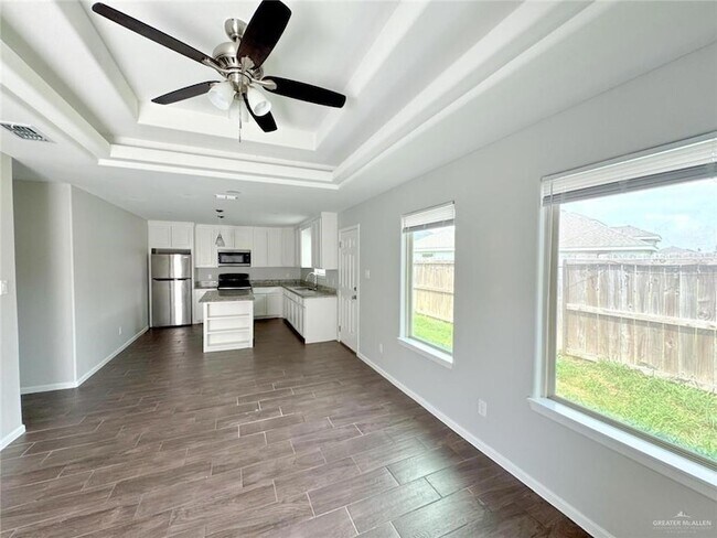 Building Photo - 1304 Alta Vista Dr