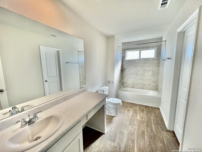 Building Photo - 13806 Vly Patch