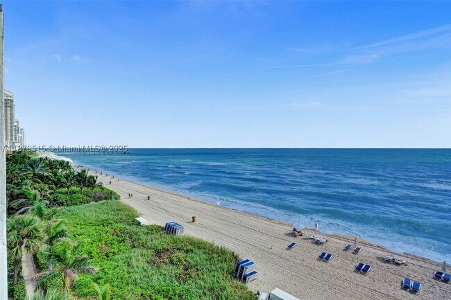 Building Photo - 16001 Collins Ave