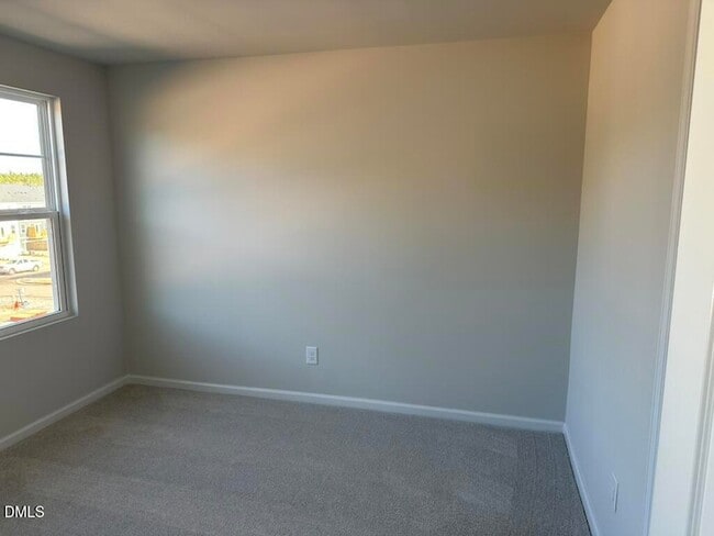 Building Photo - 451 Deercroft Dr