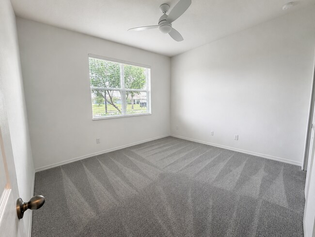 Building Photo - 214 Tarpon Bay Blvd