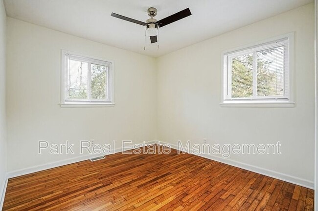 Building Photo - 607 N Greensboro St