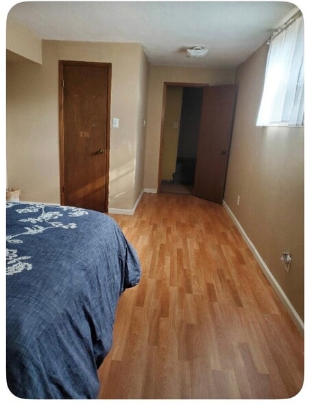 Building Photo - 469 Stonehedge Dr