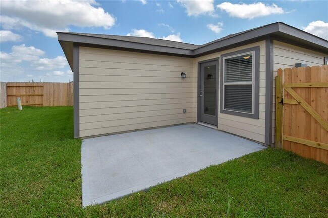 Building Photo - 11663 Rosewood Forest Ct
