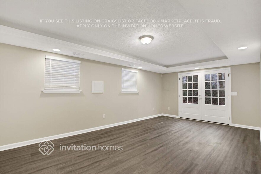 Building Photo - 3859 Willow Hollow