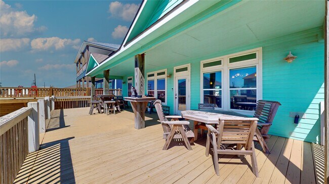 Building Photo - 1121 Blue Water Dr