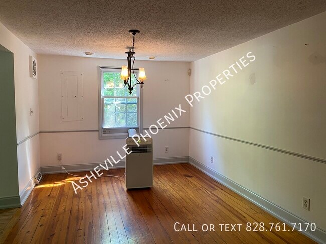 Building Photo - 27 Poplar Ln