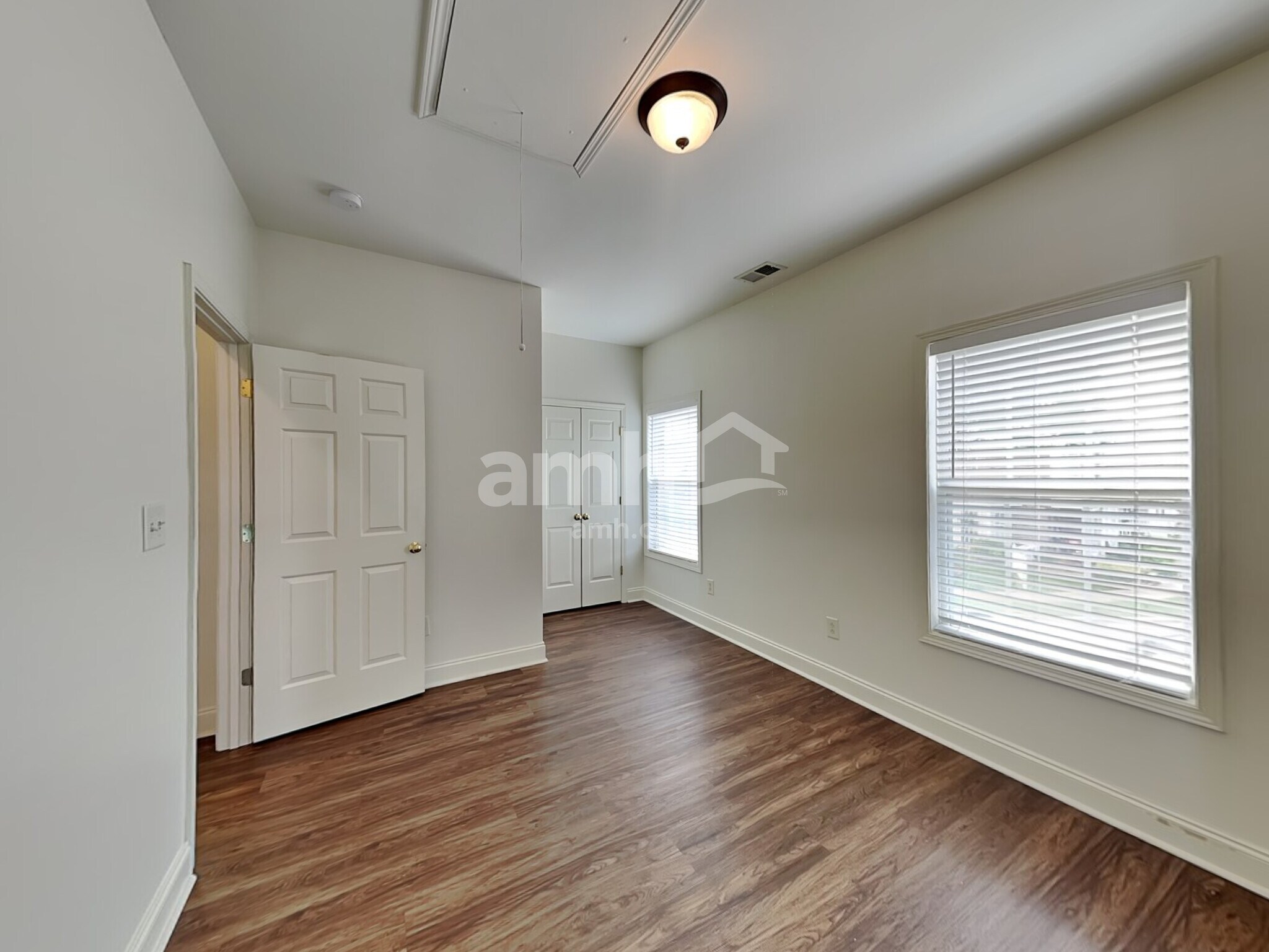 Building Photo - 4002 Sages Ave