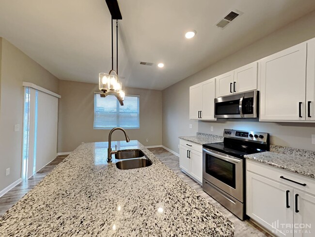 Building Photo - 339 Victory Cir