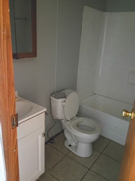 Building Photo - 184 Ramsey Blvd SE