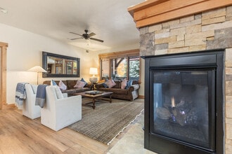Building Photo - 2900 Blackhawk Ct